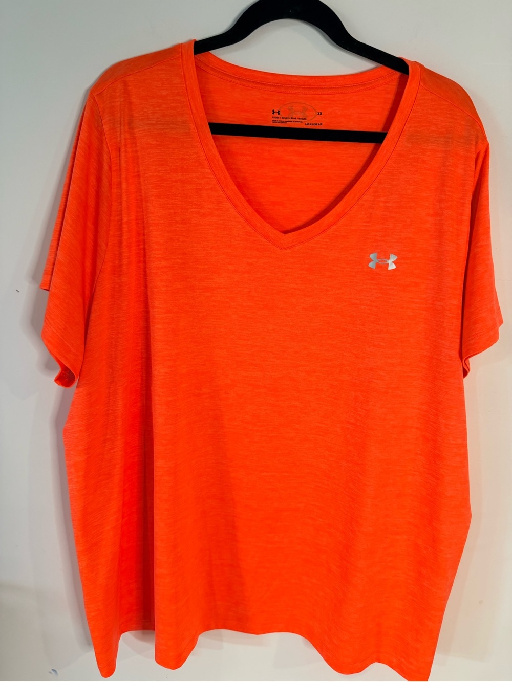 Under Armour bright orange loose fit short sleeve tee